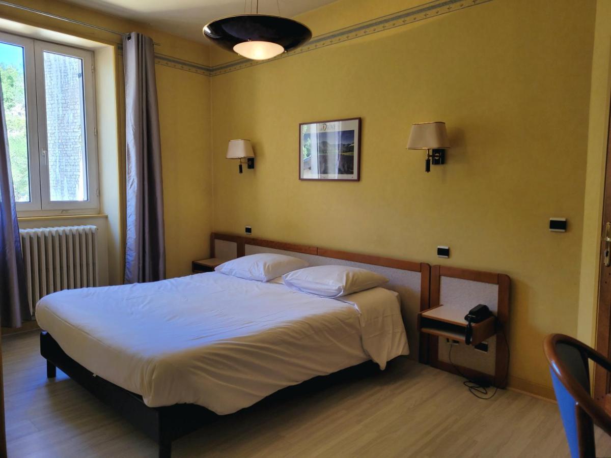Hotel Rome Saint-Nazaire-en-Royans Exteriér fotografie